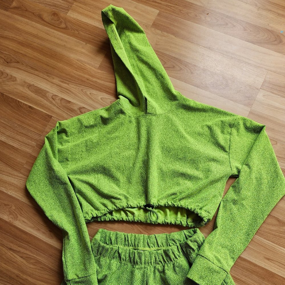 Five Dancewear Shorts Set